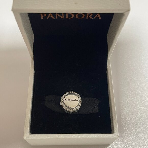 Pandora North Carolina Flag Exclusive Charm Bead - Picture 4 of 5